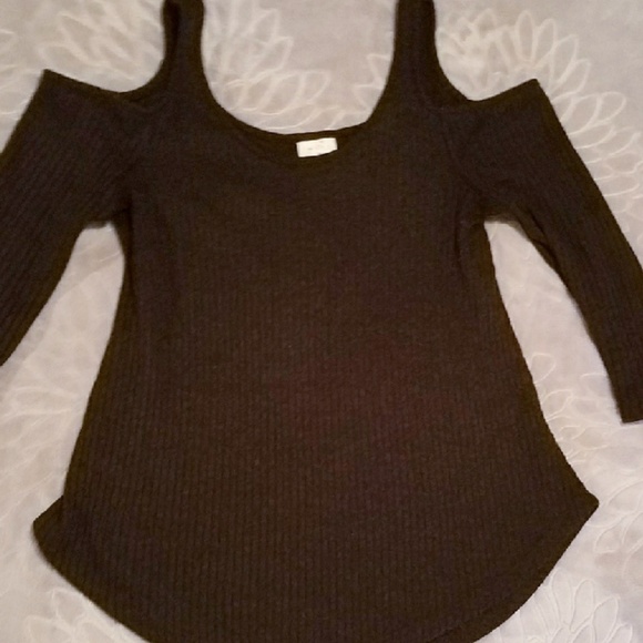 Self Esteem Tops - 🎀3/$22🎀 Cold Shoulder Top